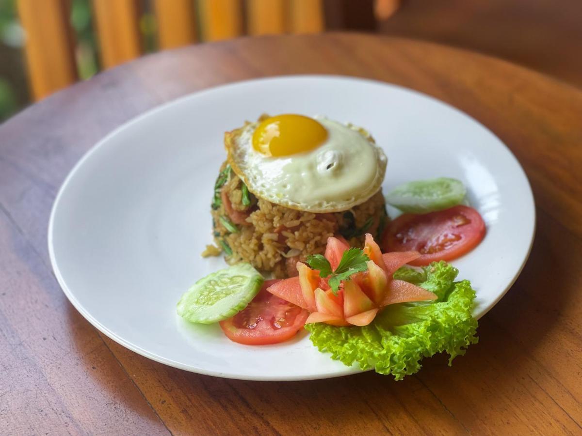 Mertha Sari Resto & Bungalow Klungkung Esterno foto